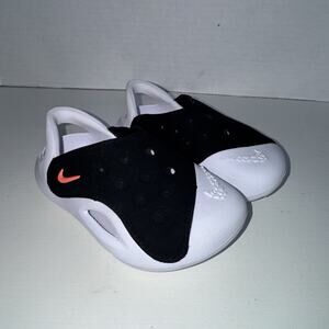 Nike Aqua Swoosh PS Black Hyper Orange Kids Preschool Casual Sandal Sz 6c